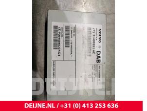 Volvo V40 Antenne Versterker O27628 foto 3