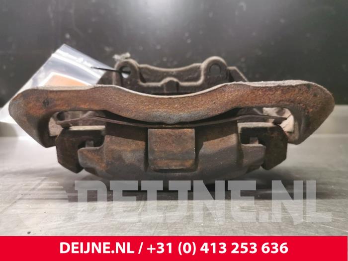Volvo V40 Front brake calliper, left O27630