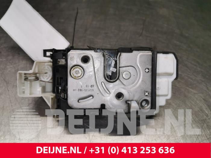 Volvo V40 Deurslot Mechaniek 4Deurs rechts-voor O27666
