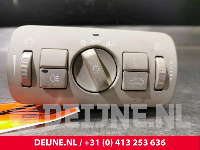 Volvo XC60 Licht Schakelaar O27685