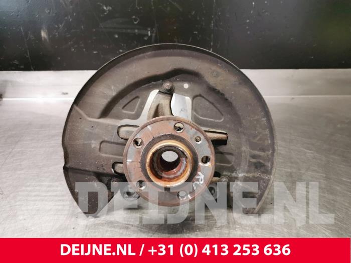 Volvo V60 Achsschenkel rechts vorne O27813