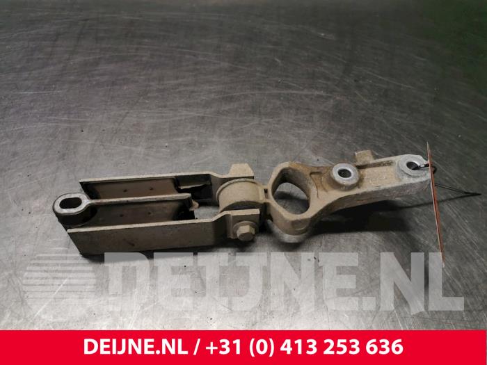 Gebruikte Motorrubber Volvo V70 (BW) 2.0 D4 16V Prijs € 25,00 Margeregeling aangeboden door van Deijne Onderdelen Uden B.V.