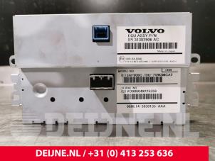 Volvo V70 Display Multi Media regelunit O27869 foto 2