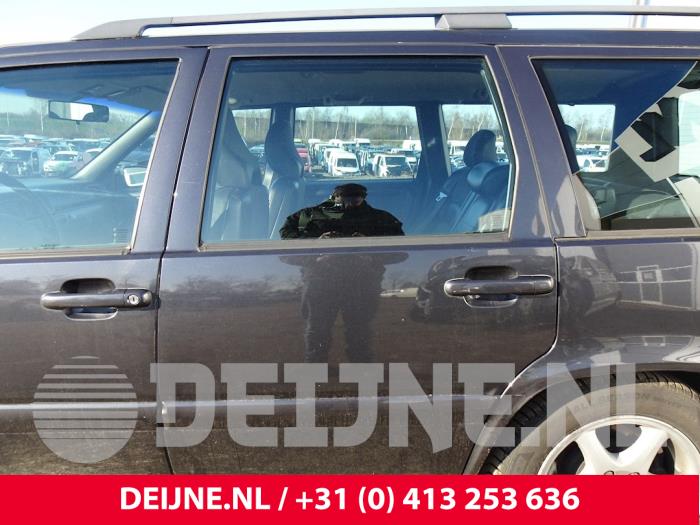 Volvo V70 Portier 4Deurs links-achter O28153