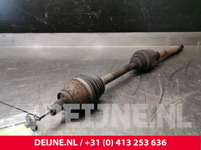 Volvo V70 Front drive shaft, right O28214