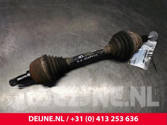 Volvo V70 Antriebswelle links vorne O28363
