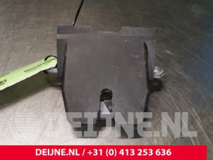 Volvo V40 Tailgate lock mechanism O28548 photo 2