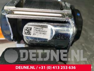 Volvo XC90 Veiligheidsgordel links-achter O28711 foto 3
