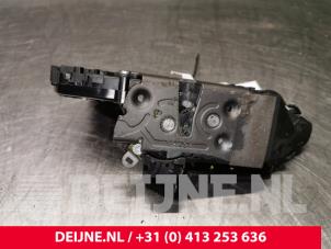 Gebruikte Deurslot Mechaniek 4Deurs rechts-achter Volvo XC60 I (DZ) 2.4 D5 20V 205 AWD Prijs € 75,00 Margeregeling aangeboden door van Deijne Onderdelen Uden B.V.