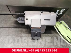 Volvo XC60 Tailgate lock mechanism O28745 photo 2