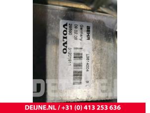 Volvo XC70 Ölkühler O28783 foto 2