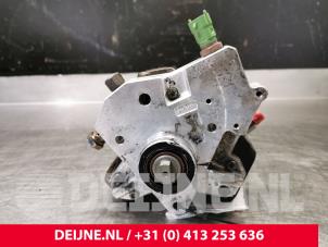Volvo XC70 Brandstofpomp Mechanisch O28811 foto 4