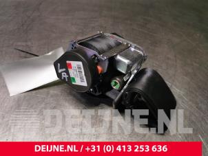 Volvo V40 Veiligheidsgordel links-achter O28895 foto 2