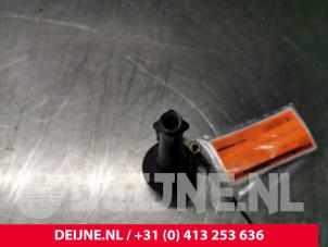 Volvo V70 Ignition coil O29011 photo 3