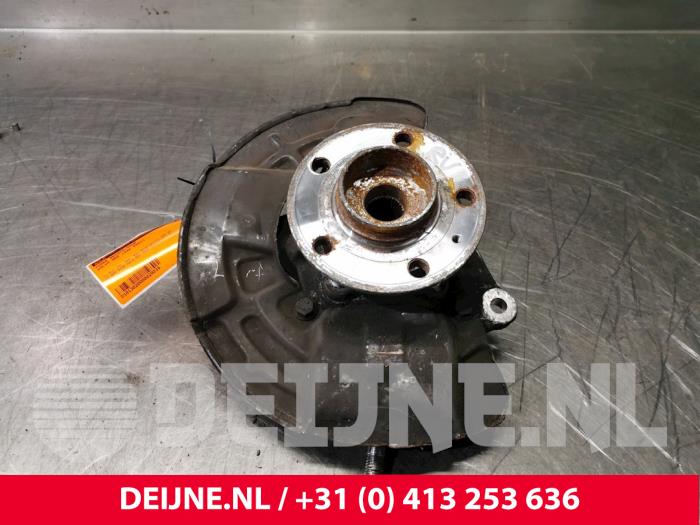 Volvo S60 Fusee rechts-voor O29038