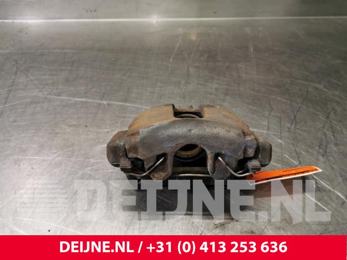 Volvo S60 Remklauw (Tang) links-voor O29042