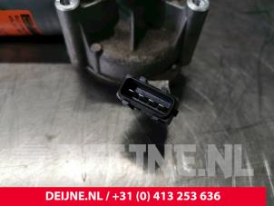Volvo S60 Front wiper motor O29047 photo 3