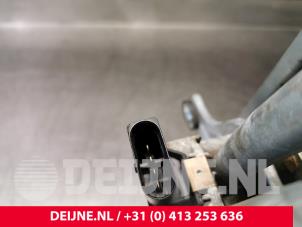 Volvo XC60 Wiper motor + mechanism O29447 photo 3