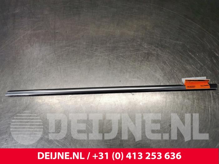 Volvo V70 Raamlikker O29627