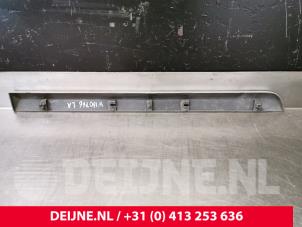 Volvo S40/V40 Türleiste O29635 foto 2