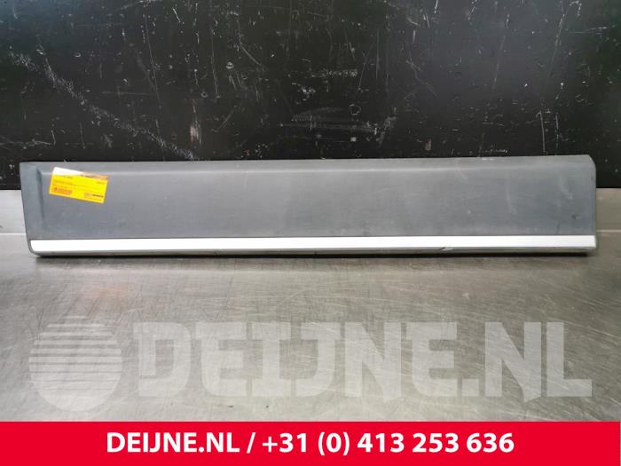 Volvo XC70 Door strip O29638
