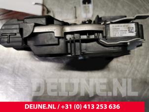 Volvo V90 Deurslot Mechaniek 4Deurs links-achter O29695 foto 3