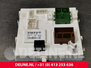 Volvo V90 Central electronic module O29746 photo 2