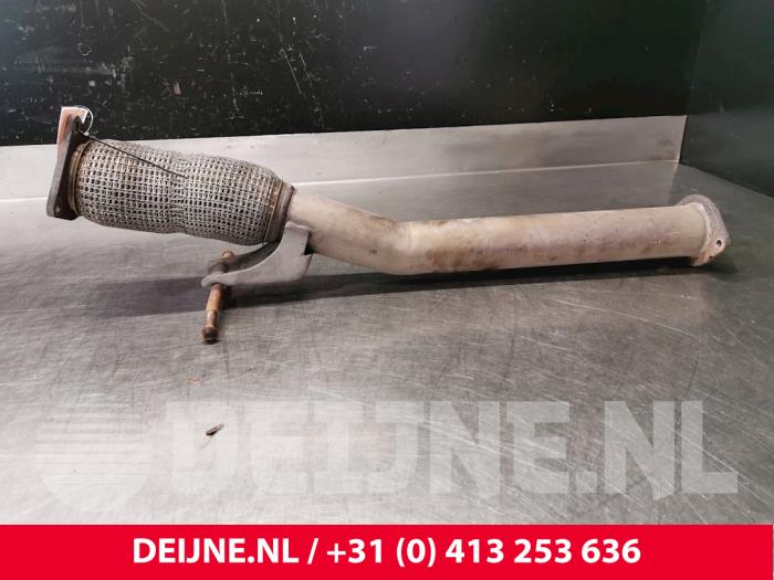 Gebruikte Voorpijp Uitlaat Volvo V90 II (PW) 2.0 D4 16V Prijs € 75,00 Margeregeling aangeboden door van Deijne Onderdelen Uden B.V.