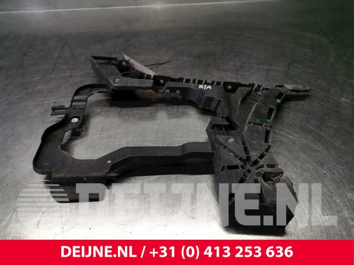 Volvo V90 Bumpersteun rechts-achter O29781