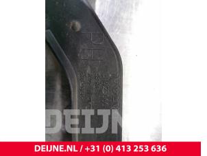 Volvo V90 Rear bumper bracket, right O29781 photo 3
