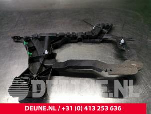 Volvo V90 Rear bumper bracket, right O29781 photo 2