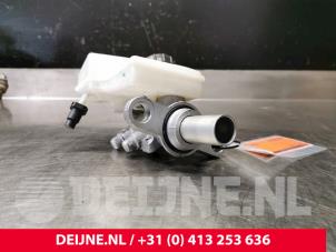 Volvo V90 Hoofdremcilinder O29850 foto 2