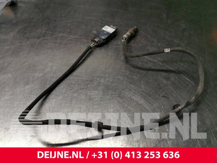 Gebruikte Lambda Sonde Volvo V90 Cross Country (PZ) 2.0 D4 16V AWD Prijs € 125,00 Margeregeling aangeboden door van Deijne Onderdelen Uden B.V.