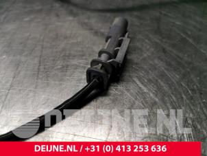 Volvo V90 Engine temperature sensor O29884 photo 2