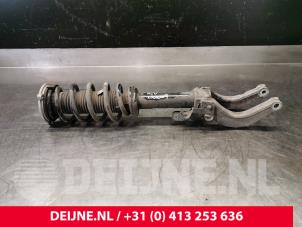 Gebruikte Mac Phersonpoot rechts-voor Volvo V90 II (PW) 2.0 D4 16V Prijs € 125,00 Margeregeling aangeboden door van Deijne Onderdelen Uden B.V.