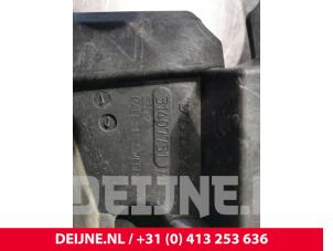 Volvo XC90 Rear bumper bracket, right O30074 photo 3
