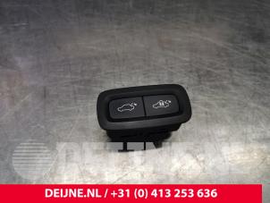 Volvo XC90 Schalter Heckklappe O30082 foto 2