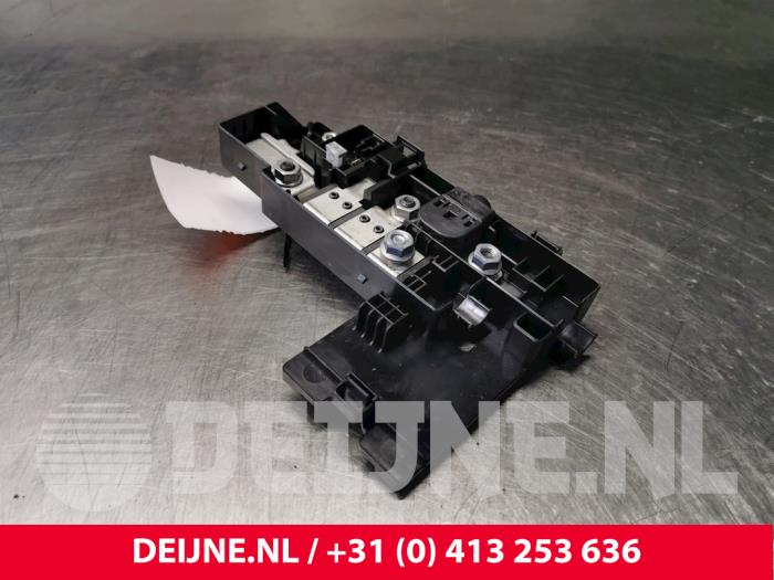 Volvo XC90 Fuse box O30177