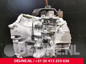 Volvo V60 Gearbox O30202 photo 2