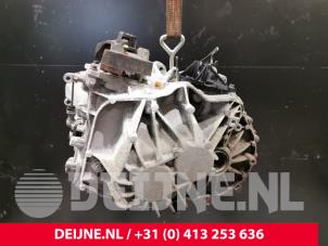 Volvo V60 Gearbox O30202 photo 3