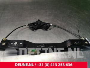 Volvo XC90 Ruitmechaniek 4Deurs rechts-achter O30265 foto 2