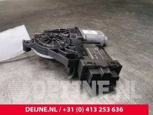 Volvo XC90 Door window motor O30392 photo 2