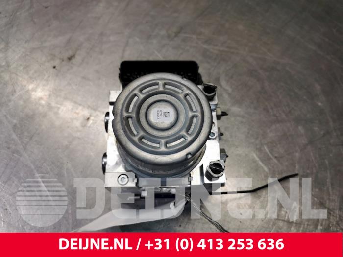 Volvo XC90 ABS pump O30566