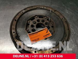 Gebruikte Vliegwiel dubbele massa Volvo XC60 I (DZ) 2.4 D5 20V 220 AWD Prijs € 150,00 Margeregeling aangeboden door van Deijne Onderdelen Uden B.V.