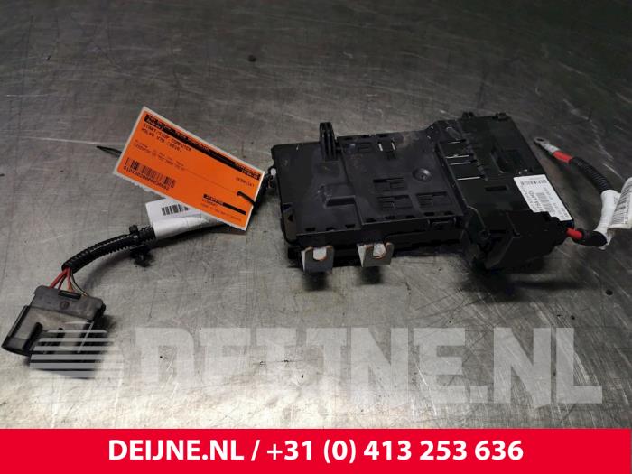 Start/Stop computer van een Volvo V70 (BW) 2.0 D2 Geartronic 16V 2016