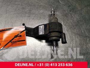 Gebruikte Tank element Pomp Volvo XC90 II 2.0 D5 16V AWD Prijs € 125,00 Margeregeling aangeboden door van Deijne Onderdelen Uden B.V.