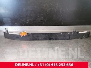 Gebruikte Bumperbalk voor Volvo V90 II (PW) 2.0 D4 16V Prijs € 250,00 Margeregeling aangeboden door van Deijne Onderdelen Uden B.V.