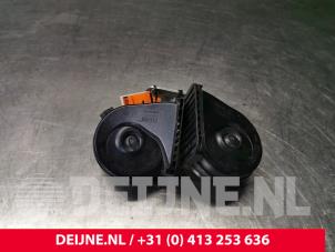 Gebruikte Toeter Volvo V90 II (PW) 2.0 D4 16V Prijs € 20,00 Margeregeling aangeboden door van Deijne Onderdelen Uden B.V.