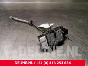 Gebruikte Deurslot Mechaniek 4Deurs links-voor Volvo V90 II (PW) 2.0 D4 16V Prijs € 120,00 Margeregeling aangeboden door van Deijne Onderdelen Uden B.V.
