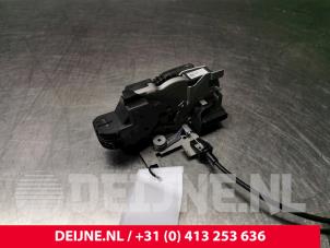 Volvo V90 Deurslot Mechaniek 4Deurs rechts-voor O30872 foto 2